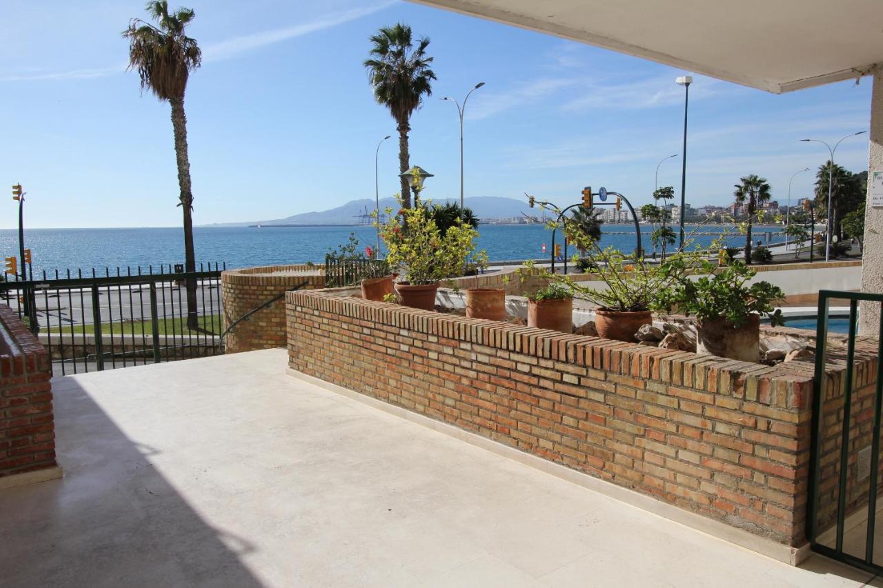Apartamento Frente Al Mar マラガ エクステリア 写真