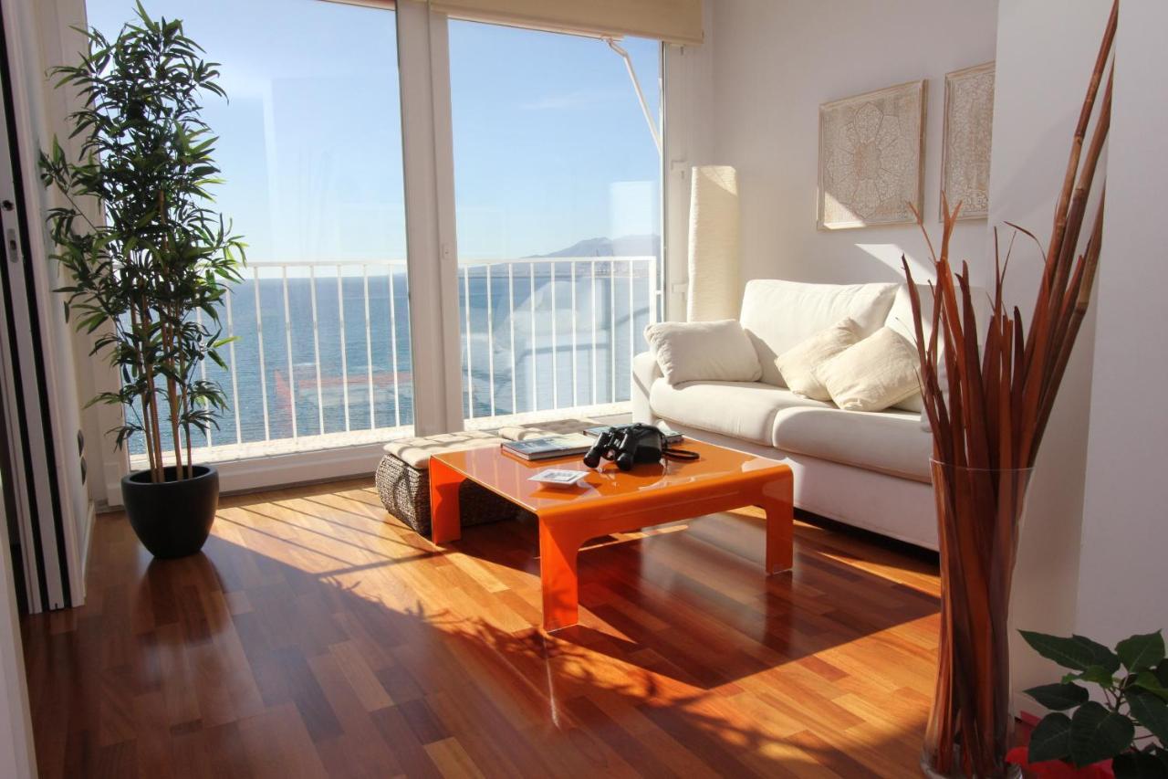 Apartamento Frente Al Mar マラガ エクステリア 写真